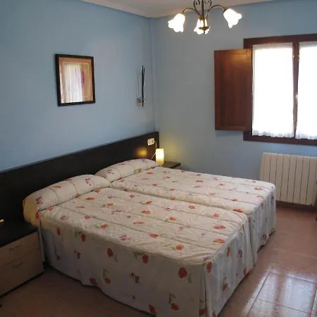 Rosas Apartamento Cue
